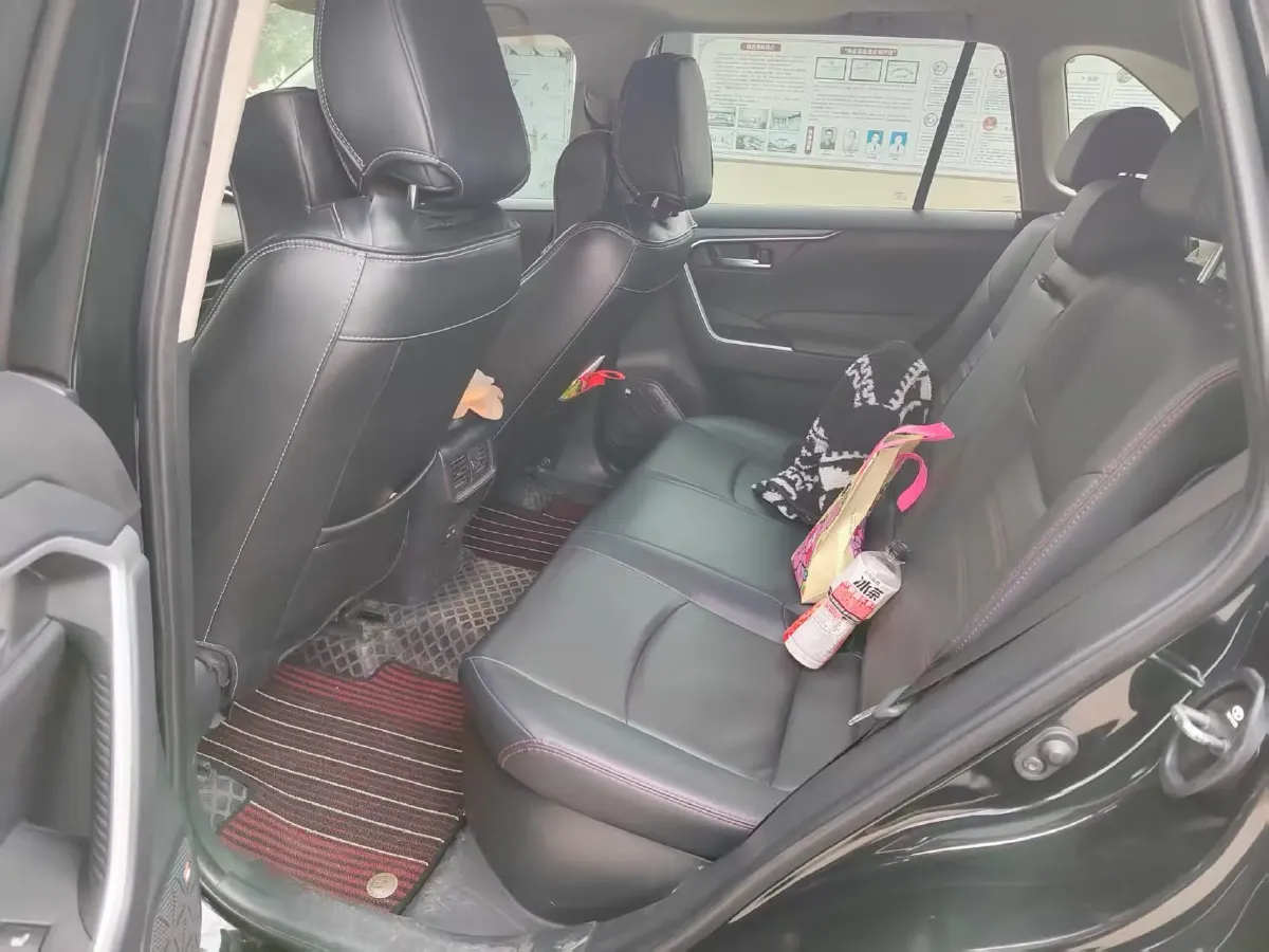 2021 Toyota Wildlander 2.5L 180HP L4 E-CVT PHEV 15.984KWH,autocango,china used car exporter,china ev exporter,chinese used car exporter,chinese used ev exporter