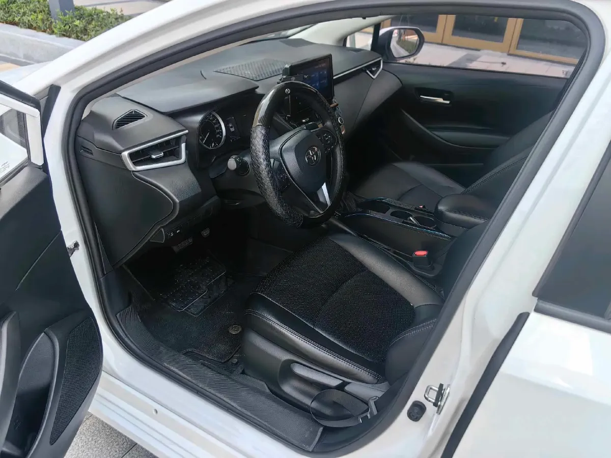 2021 Toyota Corolla 1.2T 116HP L4 CVT,autocango,china used car exporter,china ev exporter,chinese used car exporter,chinese used ev exporter