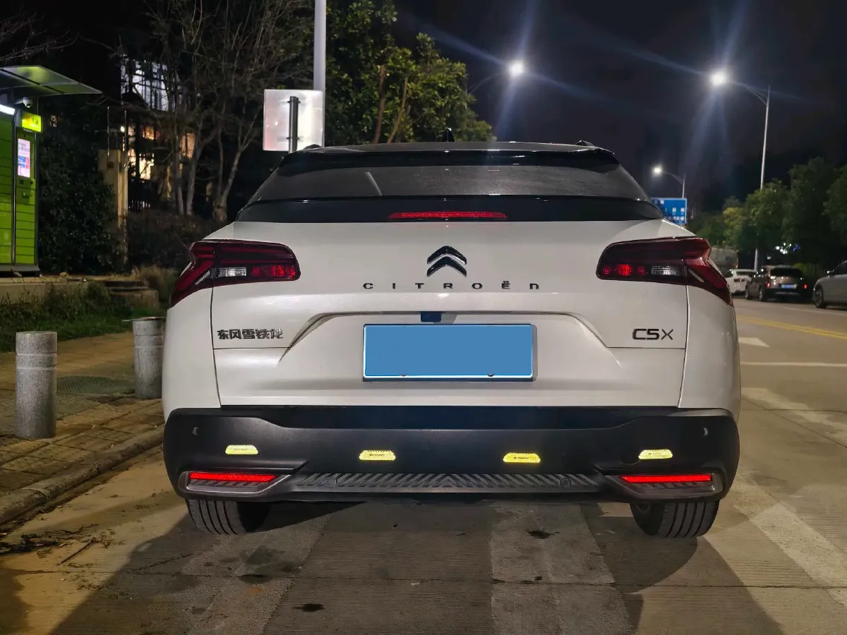 2021 Citroen C5 X 1.6T 175HP L4 8AT,autocango,china used car exporter,china ev exporter,chinese used car exporter,chinese used ev exporter