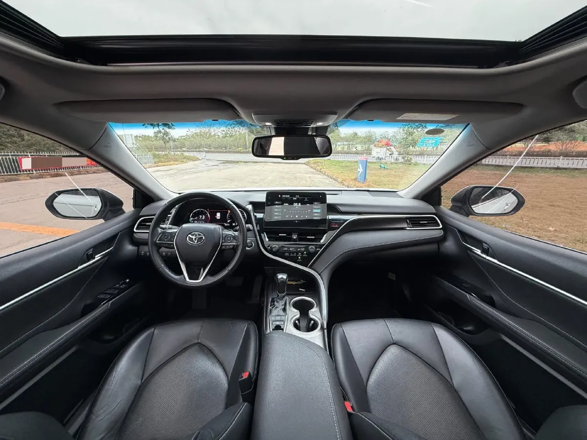 2021 Toyota Camry 2.5L 209HP L4 8AT,autocango,china used car exporter,china ev exporter,chinese used car exporter,chinese used ev exporter