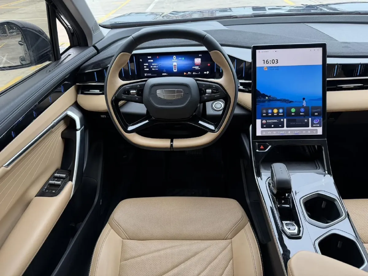 2023 Geely StarRay 1.5T 181HP L4 7DCT,autocango,china used car exporter,china ev exporter,chinese used car exporter,chinese used ev exporter