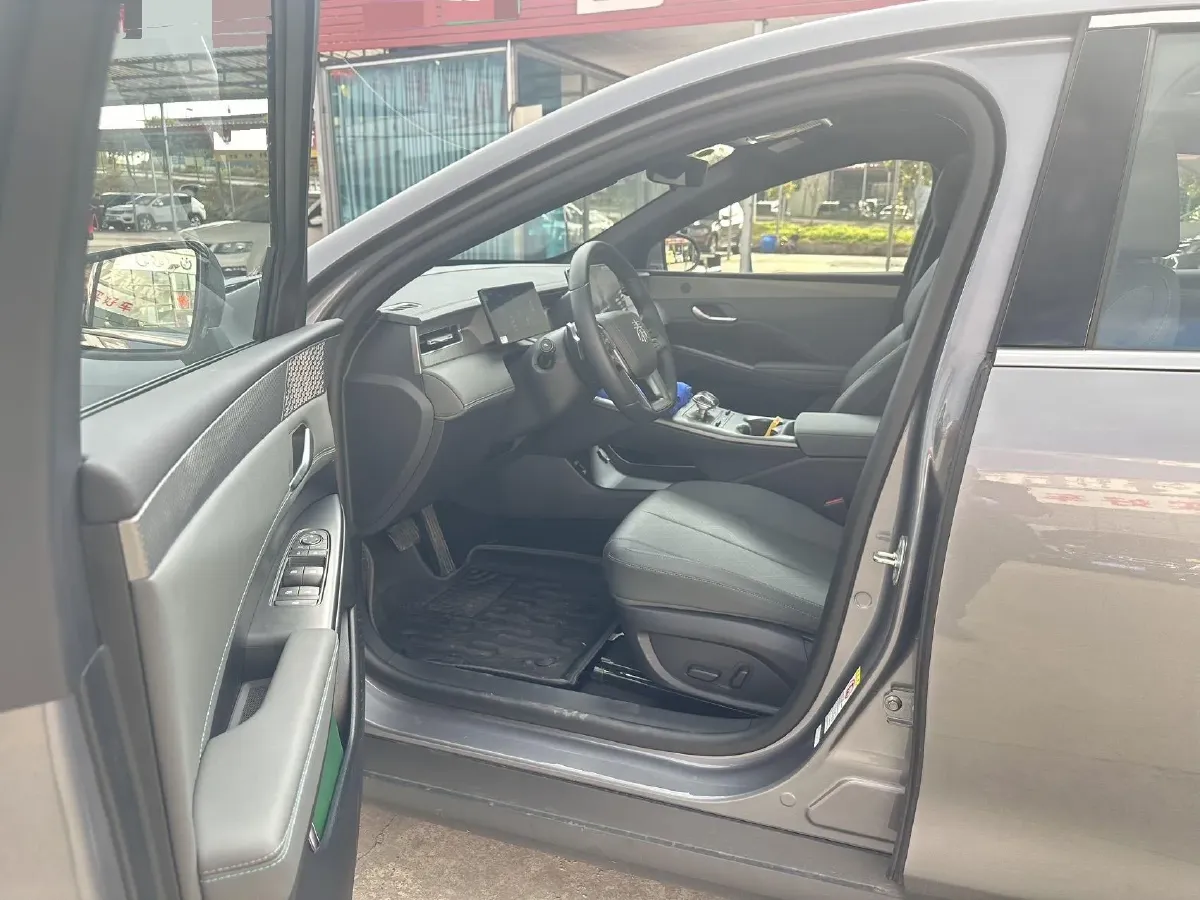 2025 BYD Qin Plus 1.5L 101HP L4 E-CVT PHEV 7.68KWH,autocango,china used car exporter,china ev exporter,chinese used car exporter,chinese used ev exporter