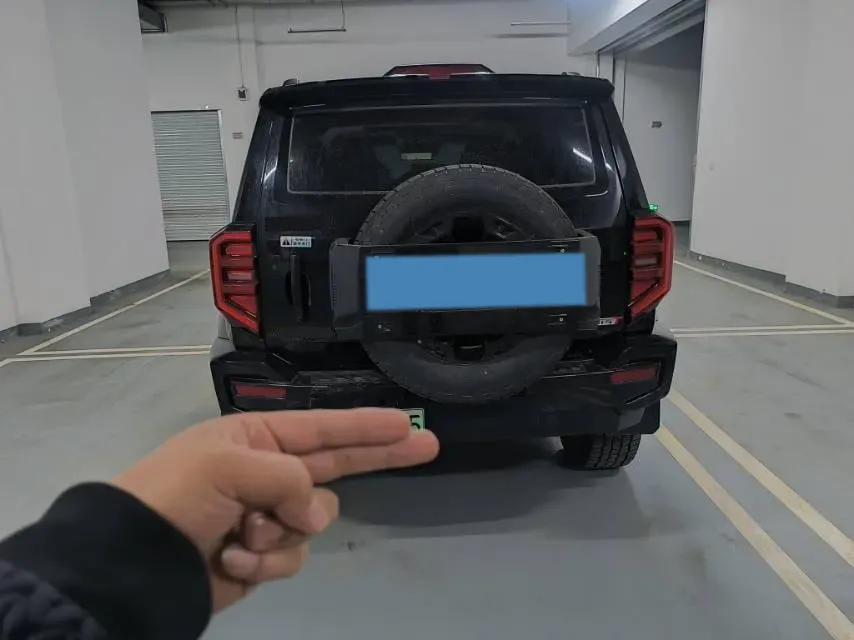 2024 Tank 400 2.0T 252HP L4 9AT PHEV 36.7/37.1KWH,autocango,china used car exporter,china ev exporter,chinese used car exporter,chinese used ev exporter