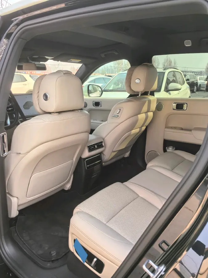 2023 Li L7 Range Extended 154HP REEV 40.9KWH,autocango,china used car exporter,china ev exporter,chinese used car exporter,chinese used ev exporter