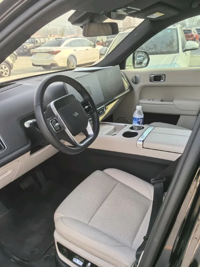 2023 Li L7 Range Extended 154HP REEV 40.9KWH,autocango,china used car exporter,china ev exporter,chinese used car exporter,chinese used ev exporter