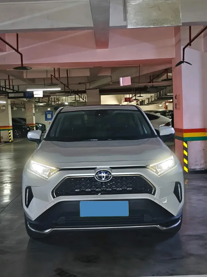 2022 Toyota RAV4 Hybird E+ 2.5L 180HP L4 E-CVT PHEV 15.984KWH,autocango,china used car exporter,china ev exporter,chinese used car exporter,chinese used ev exporter
