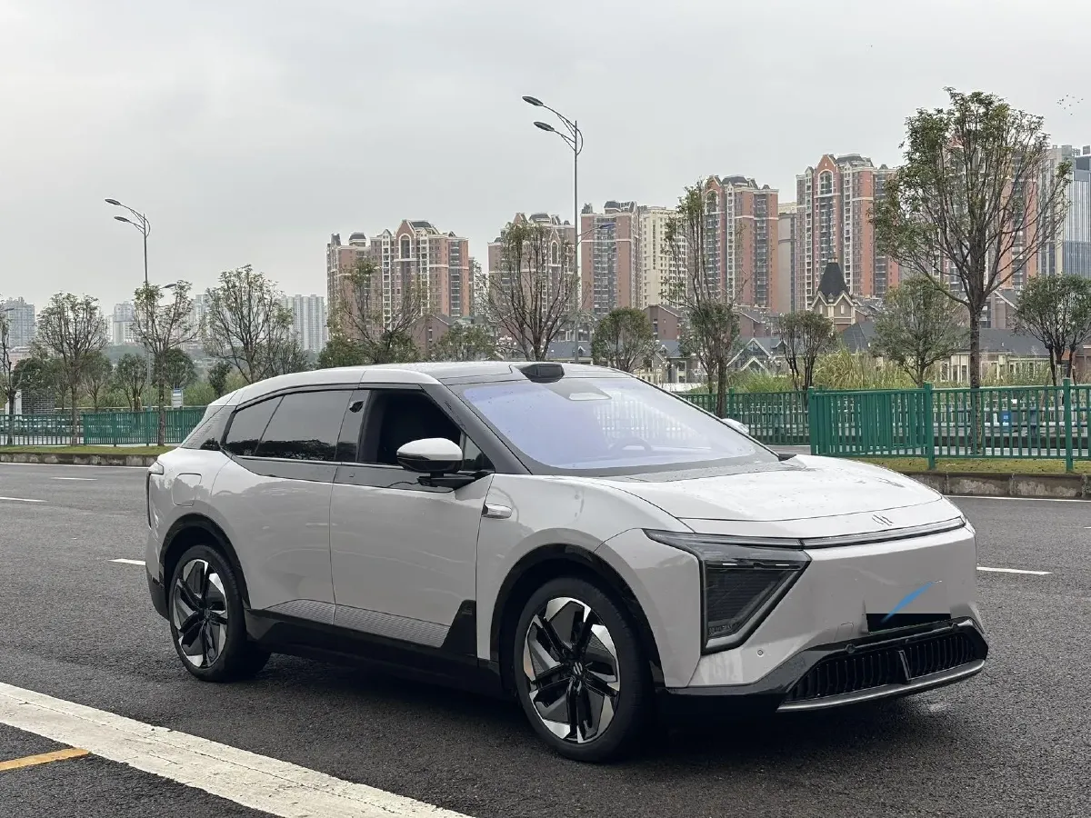 2023 HiPhi Y BEV 76.6KWH,autocango,china used car exporter,china ev exporter,chinese used car exporter,chinese used ev exporter