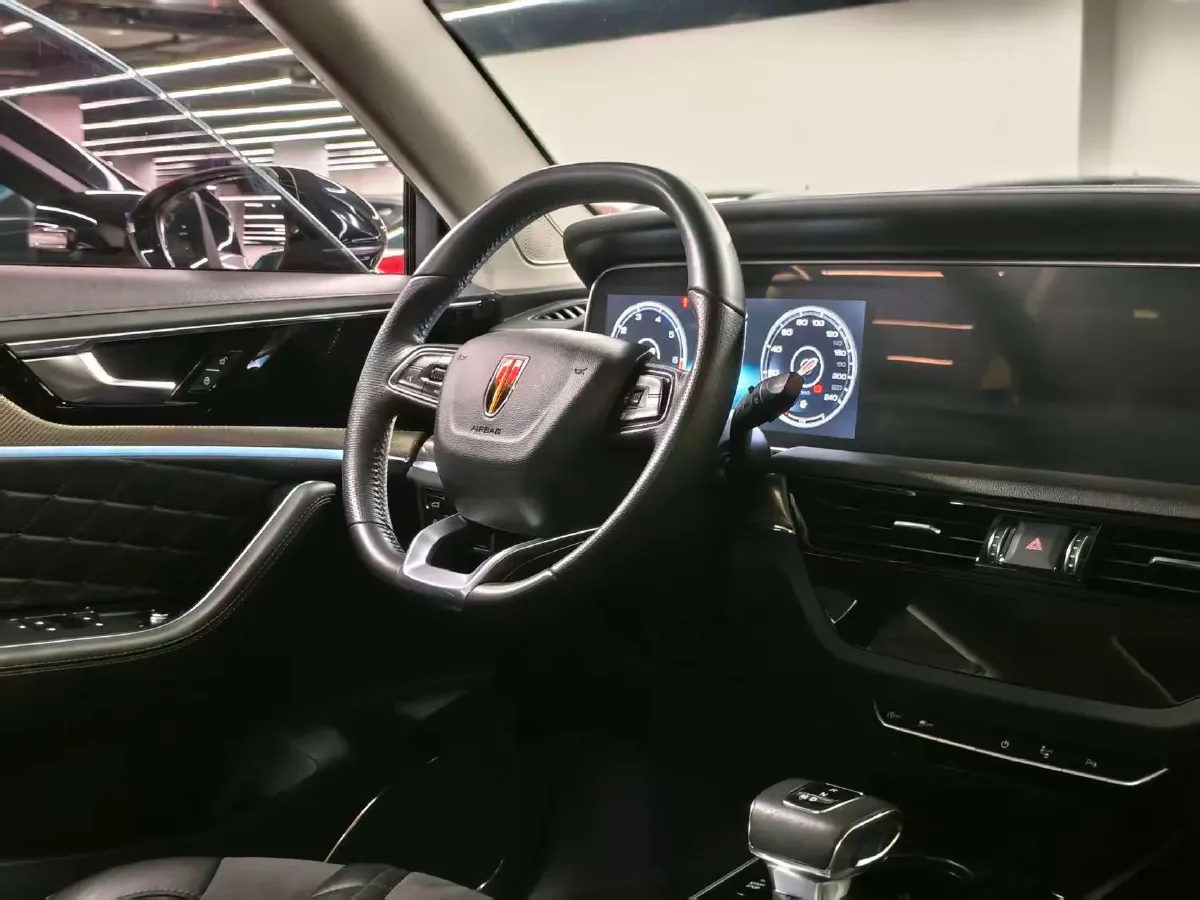 2022 HongQi HS5 2.0T 224HP L4 6AT,autocango,china used car exporter,china ev exporter,chinese used car exporter,chinese used ev exporter