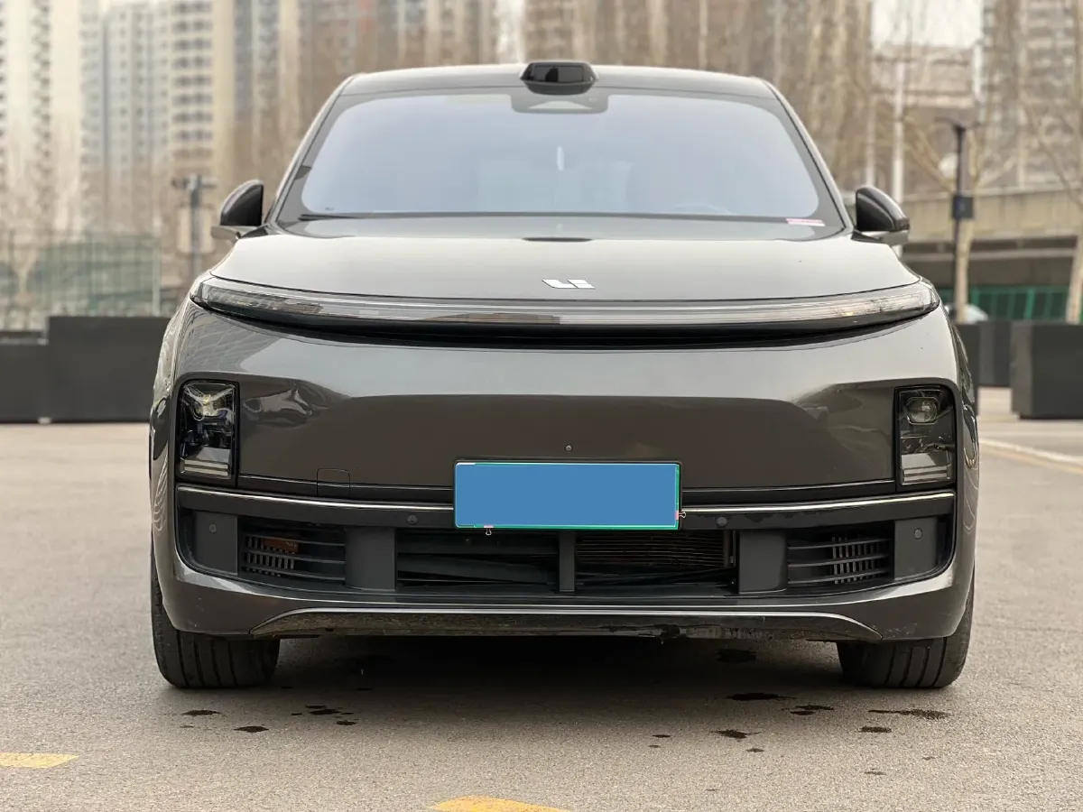 2023 Li L8 Range Extended 154HP REEV 40.9KWH,autocango,china used car exporter,china ev exporter,chinese used car exporter,chinese used ev exporter