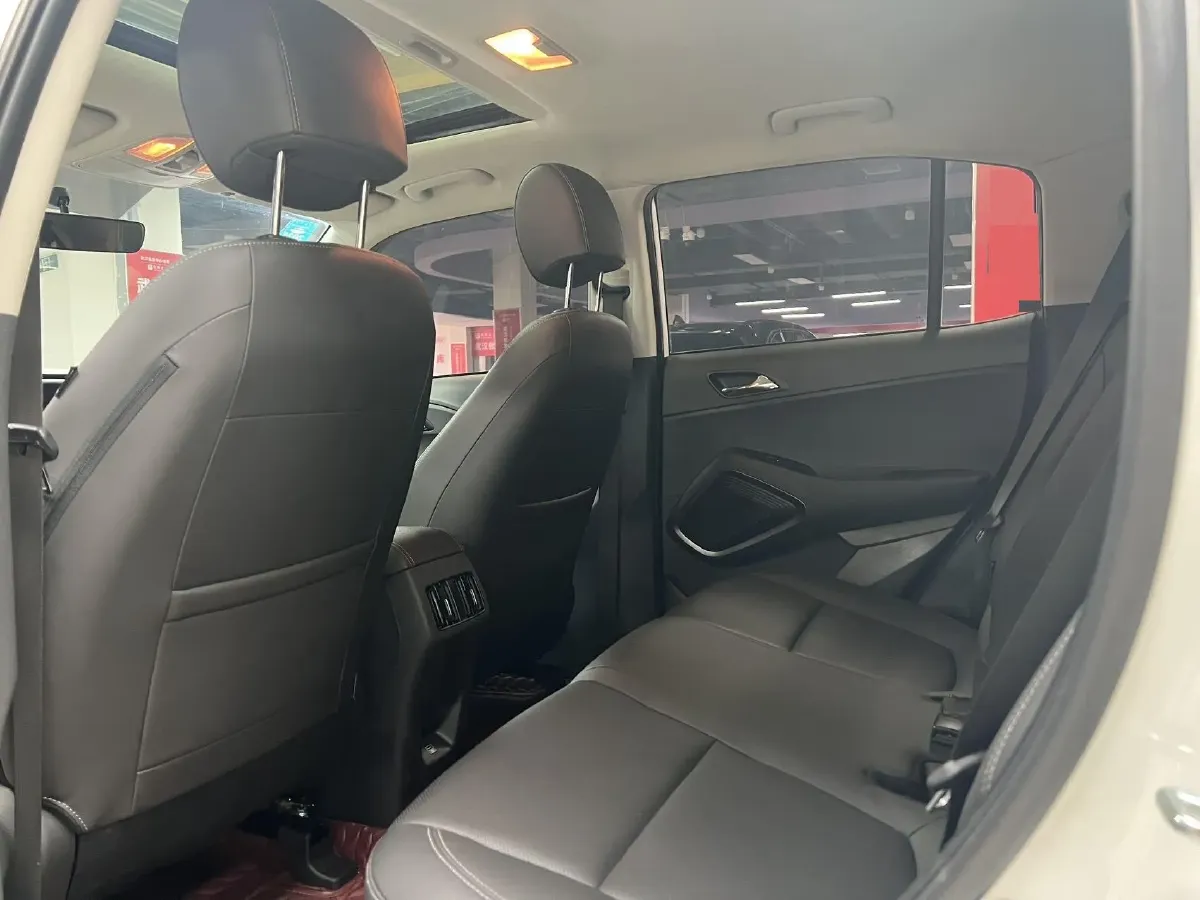 2021 Hyundai ix35 1.4T 140HP L4 7DCT,autocango,china used car exporter,china ev exporter,chinese used car exporter,chinese used ev exporter