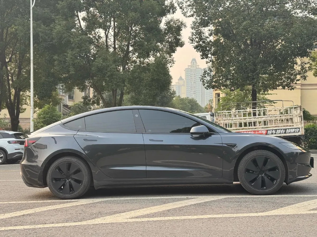 2025 Tesla Model 3 BEV,autocango,china used car exporter,china ev exporter,chinese used car exporter,chinese used ev exporter