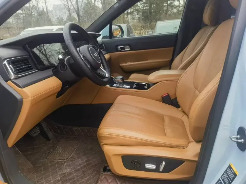 2020 Li ONE Range Extended 131HP REEV 40.5KWH,autocango,china used car exporter,china ev exporter,chinese used car exporter,chinese used ev exporter