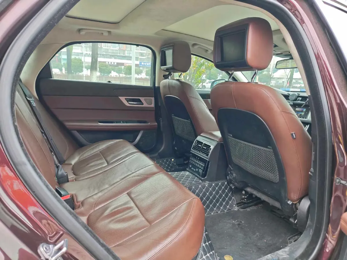 2018 Jaguar XF 2.0T 250HP L4 8AT,autocango,china used car exporter,china ev exporter,chinese used car exporter,chinese used ev exporter