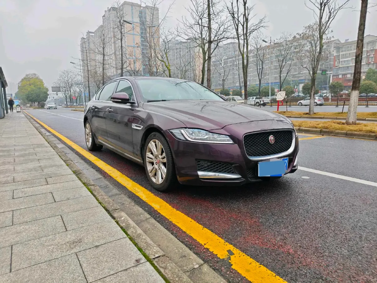 2018 Jaguar XF 2.0T 250HP L4 8AT,autocango,china used car exporter,china ev exporter,chinese used car exporter,chinese used ev exporter