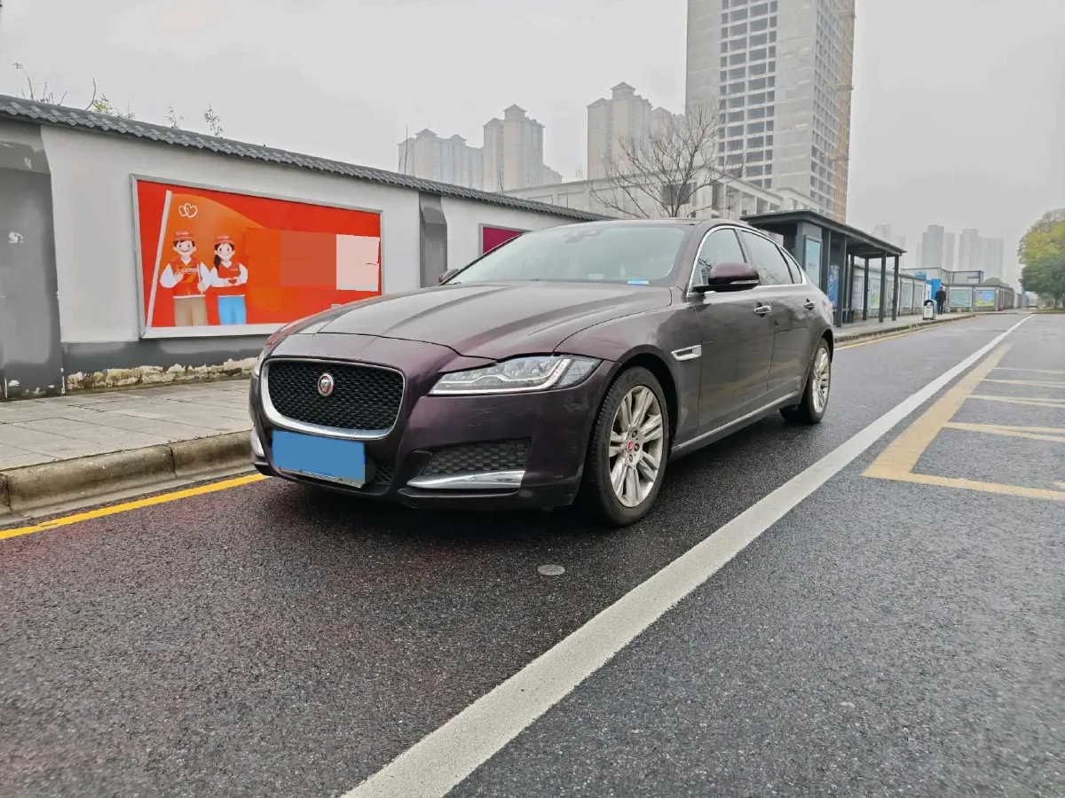 2018 Jaguar XF 2.0T 250HP L4 8AT,autocango,china used car exporter,china ev exporter,chinese used car exporter,chinese used ev exporter