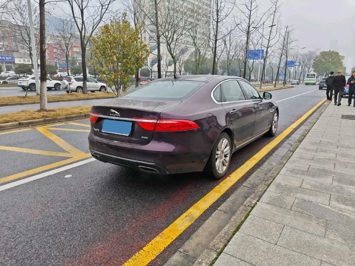 2018 Jaguar XF 2.0T 250HP L4 8AT,autocango,china used car exporter,china ev exporter,chinese used car exporter,chinese used ev exporter