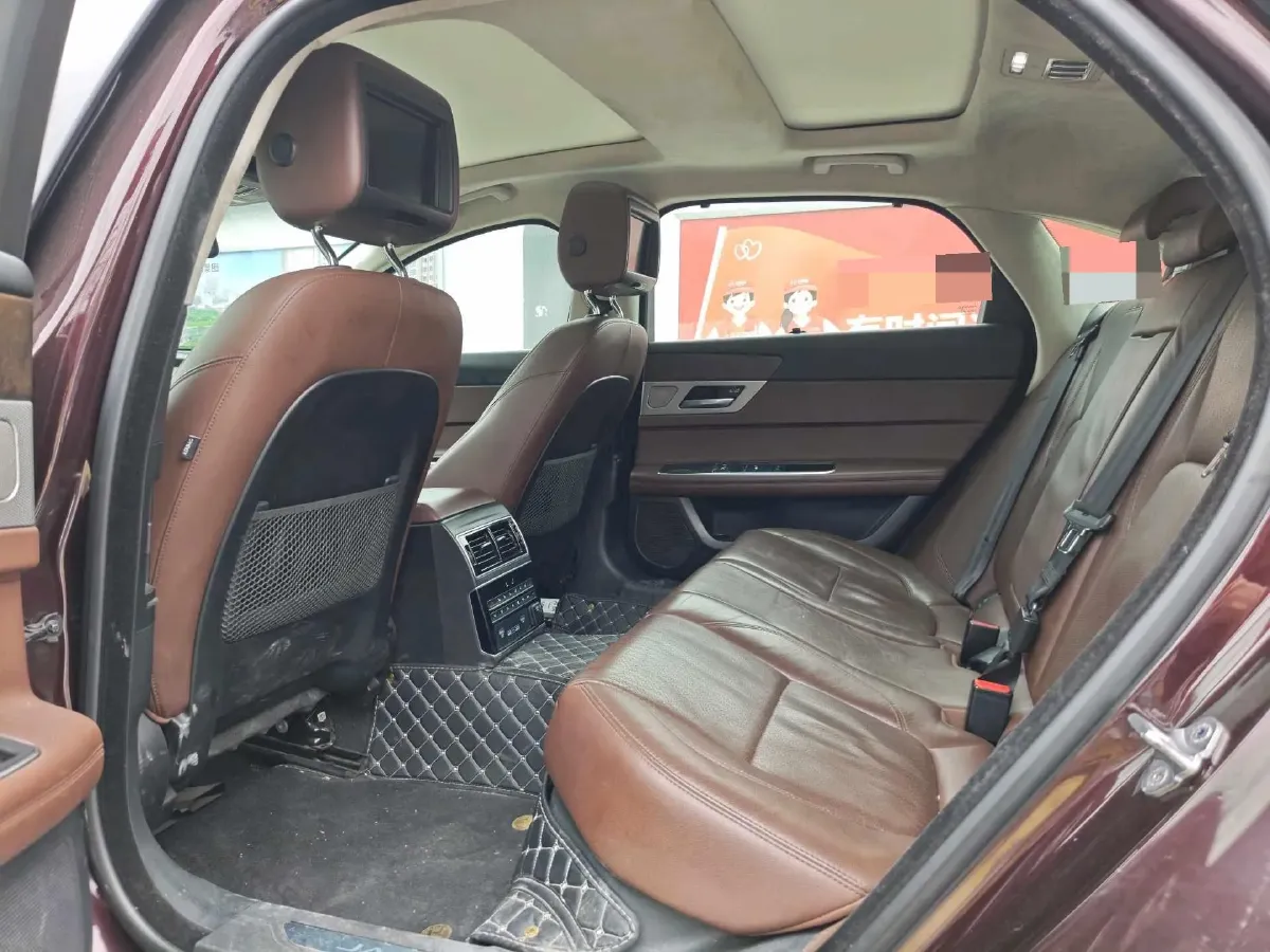 2018 Jaguar XF 2.0T 250HP L4 8AT,autocango,china used car exporter,china ev exporter,chinese used car exporter,chinese used ev exporter