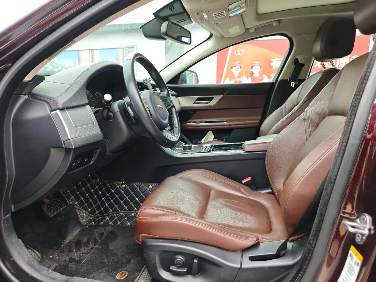 2018 Jaguar XF 2.0T 250HP L4 8AT,autocango,china used car exporter,china ev exporter,chinese used car exporter,chinese used ev exporter