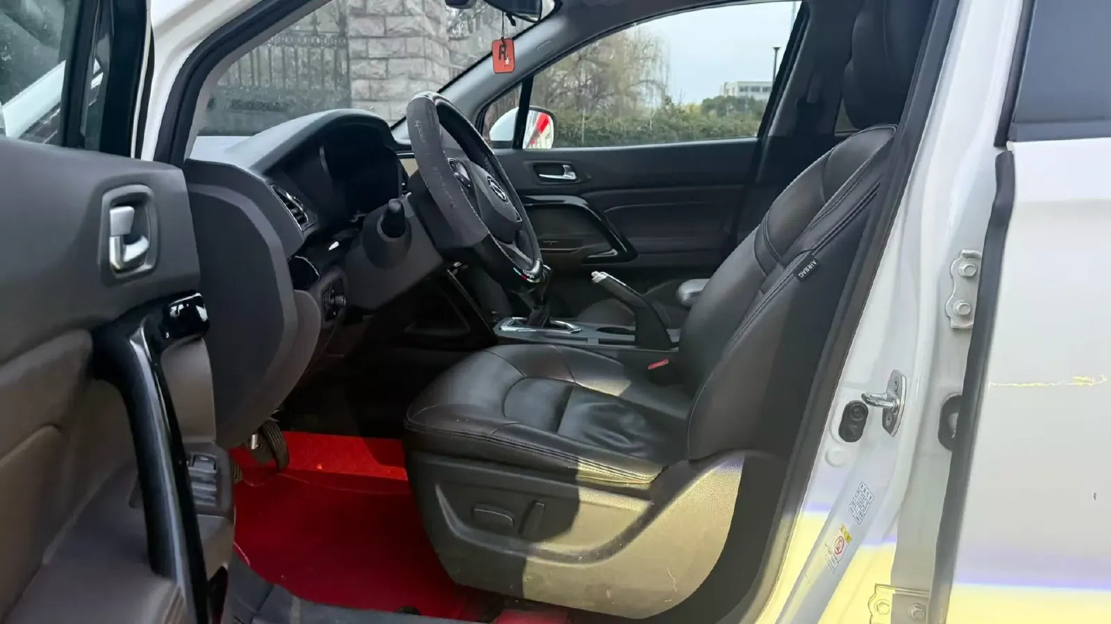 2017 GAC Trumpchi GS4 1.5T 152HP L4 5MT,autocango,china used car exporter,china ev exporter,chinese used car exporter,chinese used ev exporter