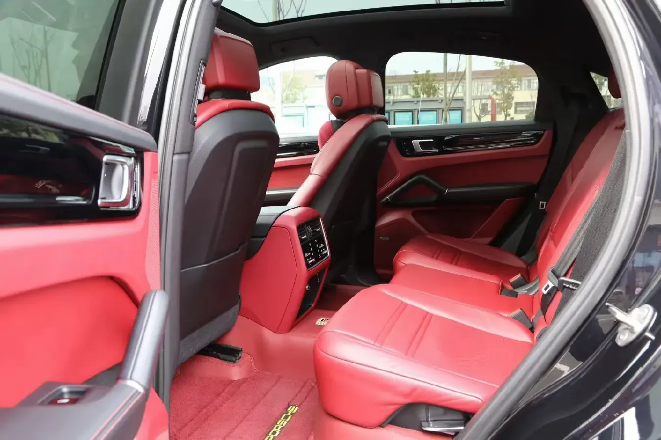 2019 Porsche Cayenne 3.0T 340HP V6 8AT,autocango,china used car exporter,china ev exporter,chinese used car exporter,chinese used ev exporter