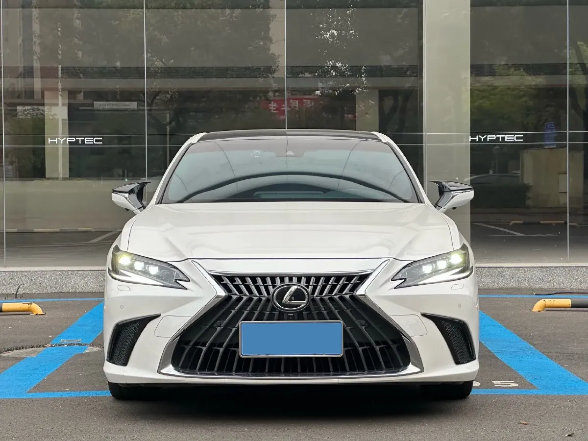 2022 Lexus ES 2.5L 178HP L4 E-CVT Hybrid,autocango,china used car exporter,china ev exporter,chinese used car exporter,chinese used ev exporter