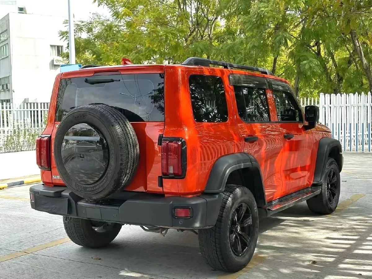 2021 Tank 300 2.0T 227HP L4 8AT,autocango,china used car exporter,china ev exporter,chinese used car exporter,chinese used ev exporter