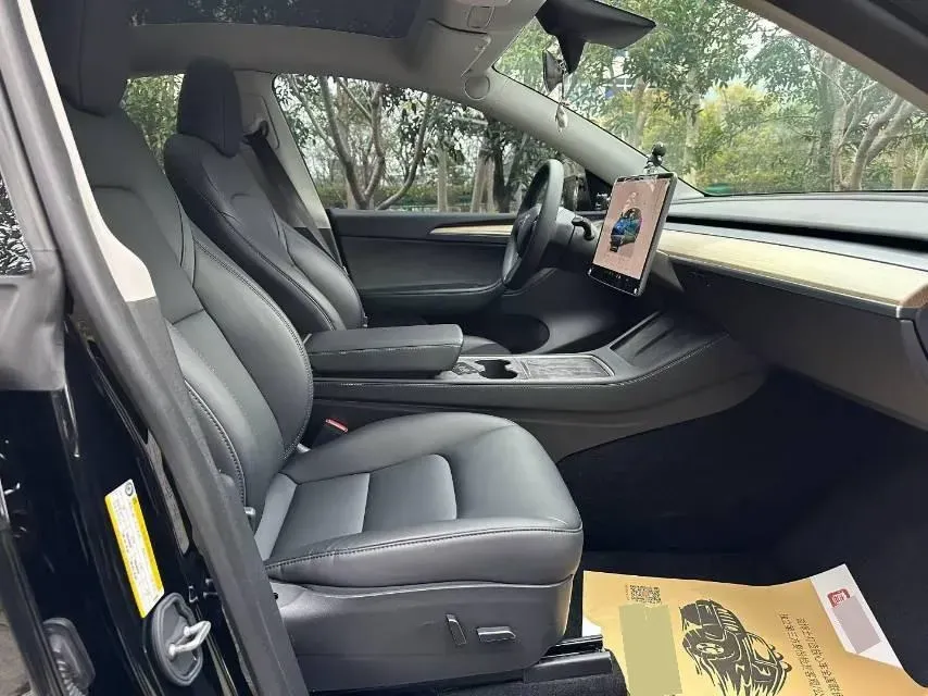 2022 Tesla Model Y BEV 60KWH,autocango,china used car exporter,china ev exporter,chinese used car exporter,chinese used ev exporter