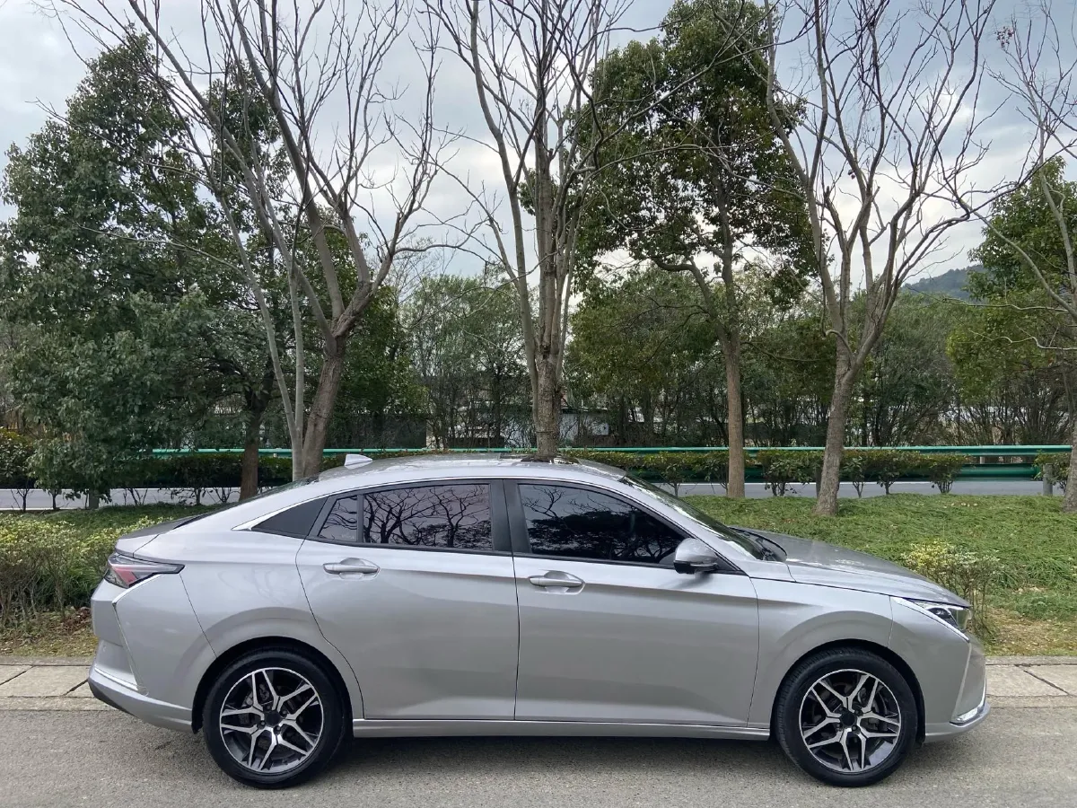 2021 DongFeng Aeolus YiXuan 1.5T 150HP L4 6DCT,autocango,china used car exporter,china ev exporter,chinese used car exporter,chinese used ev exporter