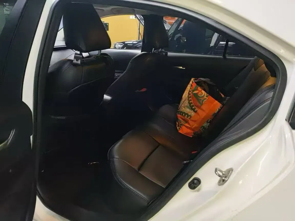 2021 Toyota Corolla 1.2T 116HP L4 CVT,autocango,china used car exporter,china ev exporter,chinese used car exporter,chinese used ev exporter