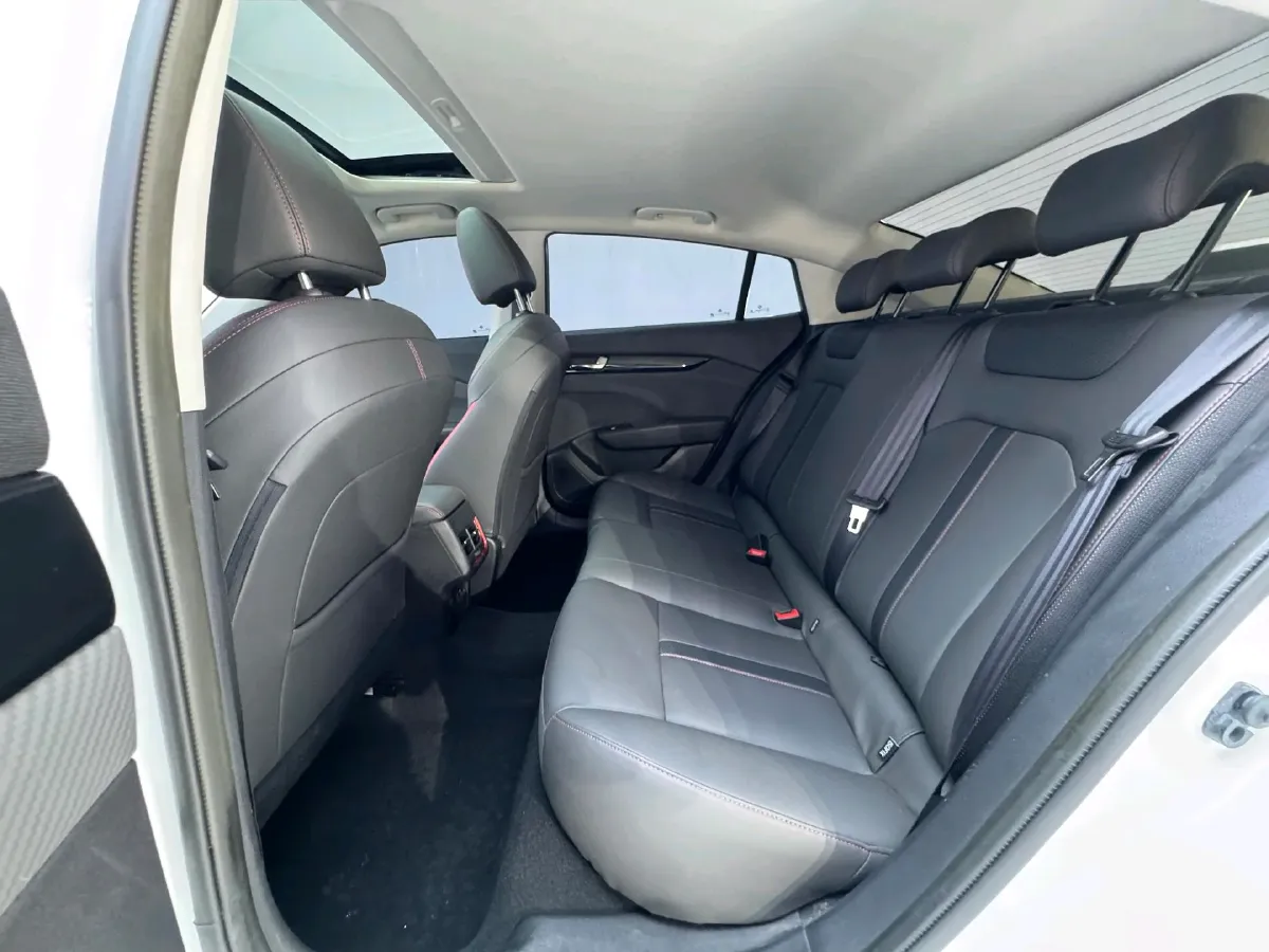 2021 DongFeng Aeolus YiXuan 1.5T 150HP L4 6DCT,autocango,china used car exporter,china ev exporter,chinese used car exporter,chinese used ev exporter