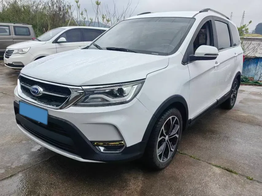 2017 Karry K60 1.5L 109HP L4 5MT,autocango,china used car exporter,china ev exporter,chinese used car exporter,chinese used ev exporter