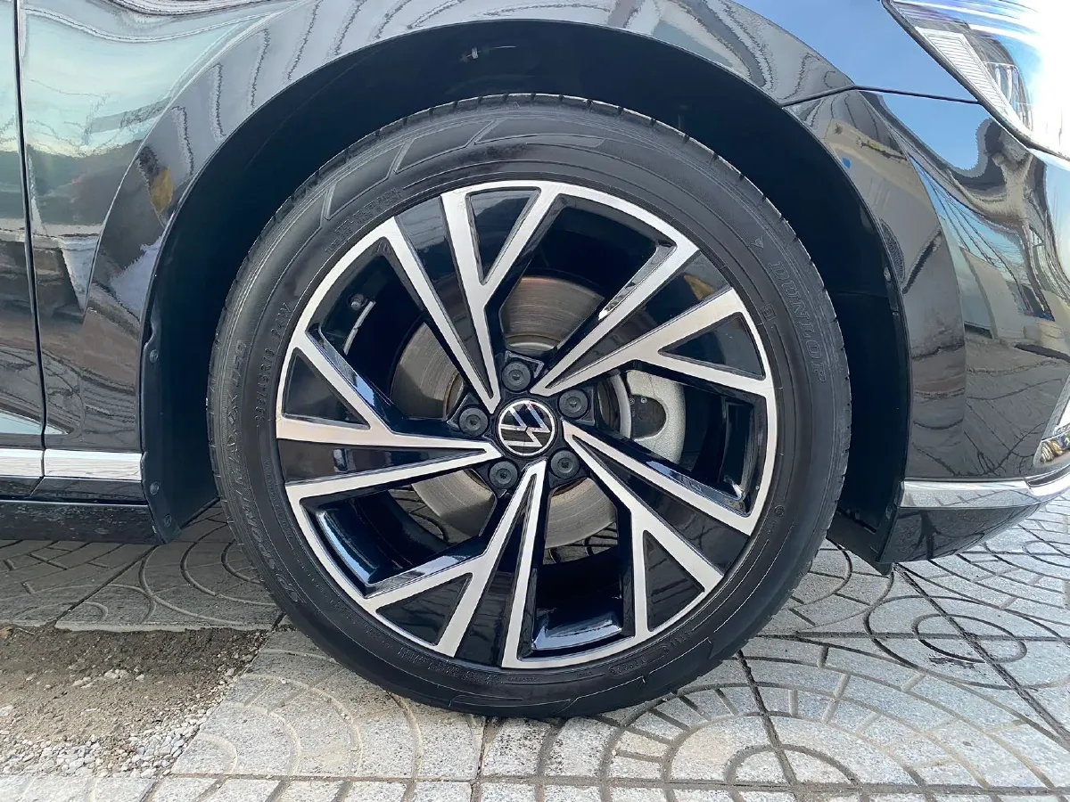 2021 Volkswagen Magotan 2.0T 186HP L4 7DCT,autocango,china used car exporter,china ev exporter,chinese used car exporter,chinese used ev exporter