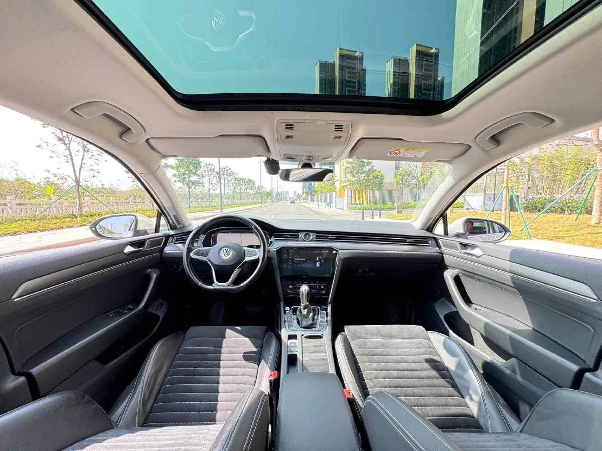 2020 Volkswagen Magotan 2.0T 186HP L4 7DCT,autocango,china used car exporter,china ev exporter,chinese used car exporter,chinese used ev exporter