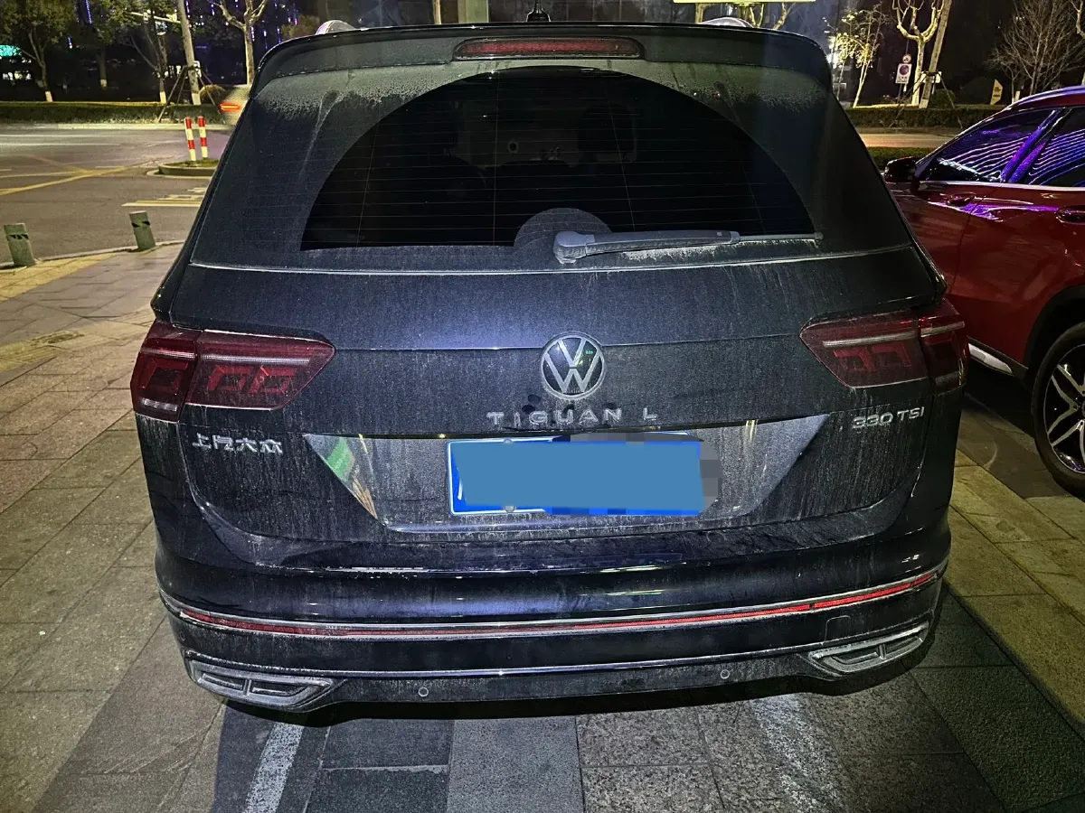 2023 Volkswagen Tiguan L 2.0T 186HP L4 7DCT,autocango,china used car exporter,china ev exporter,chinese used car exporter,chinese used ev exporter