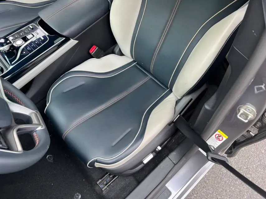 2021 Isuzu D-MAX 1.9T 163HP L4 6AT,autocango,china used car exporter,china ev exporter,chinese used car exporter,chinese used ev exporter