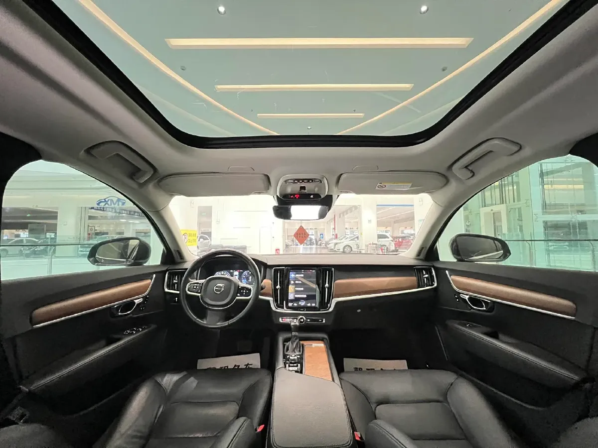 2020 Volvo S90 2.0T 254HP L4 8AT,autocango,china used car exporter,china ev exporter,chinese used car exporter,chinese used ev exporter