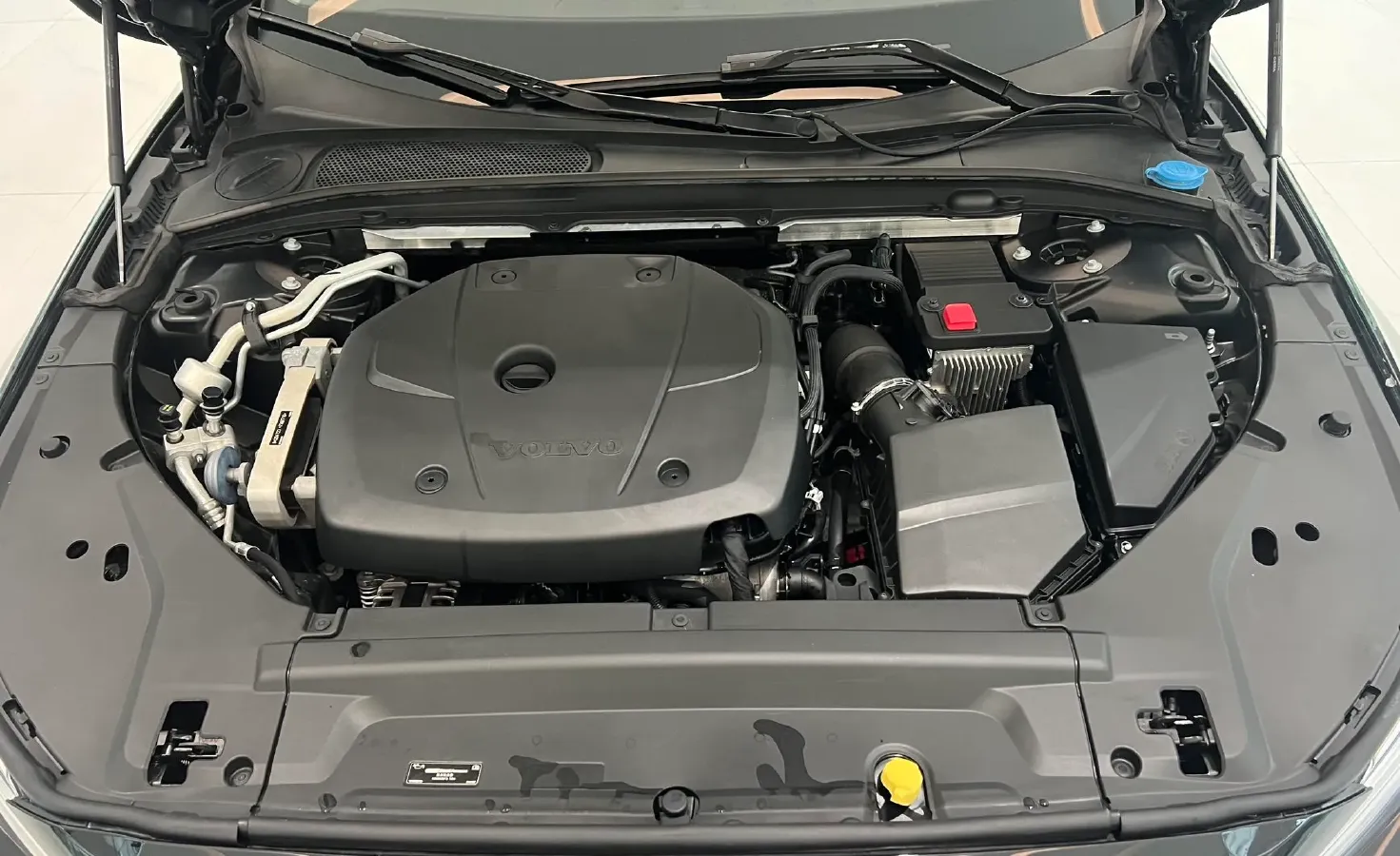 2020 Volvo S90 2.0T 254HP L4 8AT,autocango,china used car exporter,china ev exporter,chinese used car exporter,chinese used ev exporter