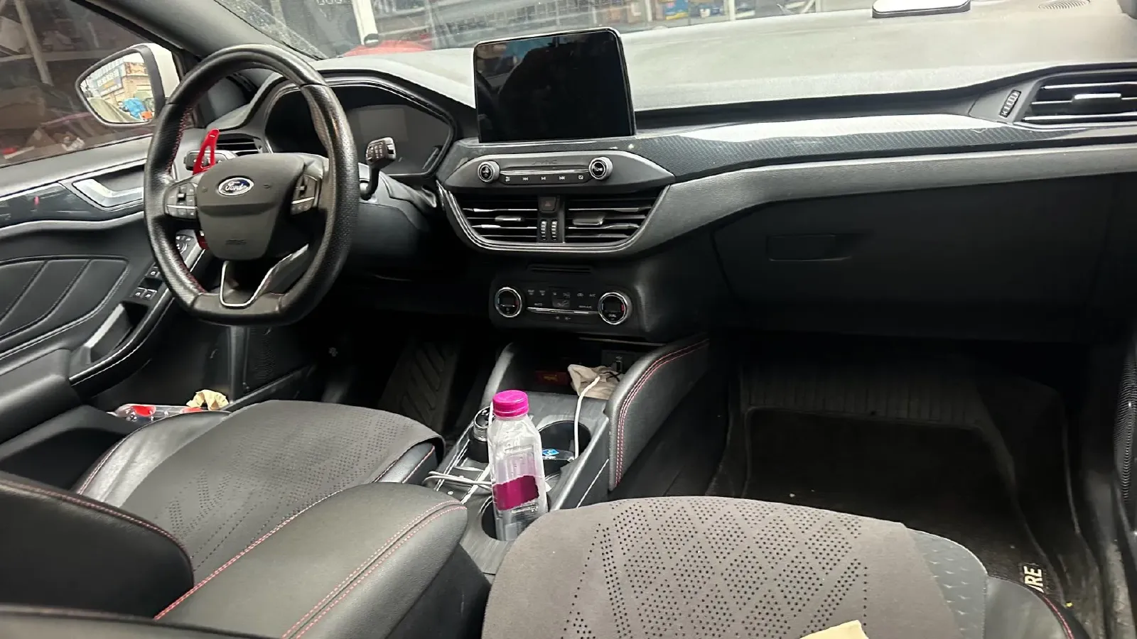 2020 Ford Focus 1.5T 174HP L3 8AT,autocango,china used car exporter,china ev exporter,chinese used car exporter,chinese used ev exporter