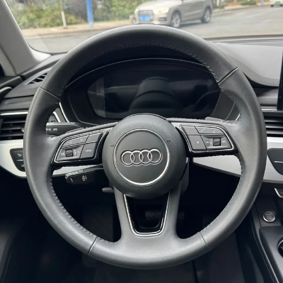 2020 Audi A4L 2.0T 190HP L4 7DCT,autocango,china used car exporter,china ev exporter,chinese used car exporter,chinese used ev exporter