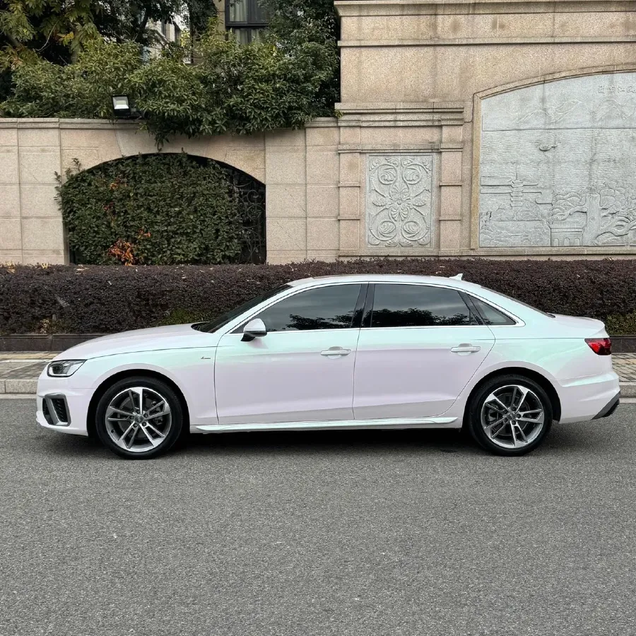 2020 Audi A4L 2.0T 190HP L4 7DCT,autocango,china used car exporter,china ev exporter,chinese used car exporter,chinese used ev exporter