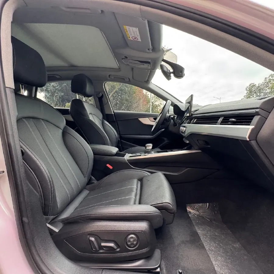 2020 Audi A4L 2.0T 190HP L4 7DCT,autocango,china used car exporter,china ev exporter,chinese used car exporter,chinese used ev exporter