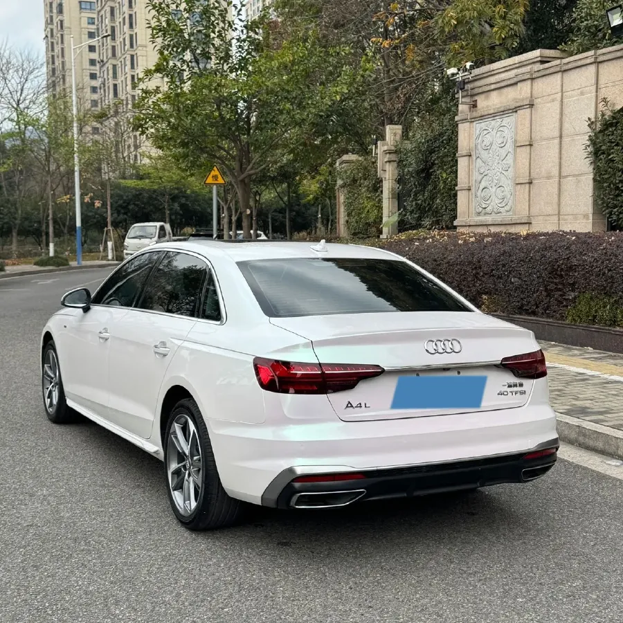 2020 Audi A4L 2.0T 190HP L4 7DCT,autocango,china used car exporter,china ev exporter,chinese used car exporter,chinese used ev exporter