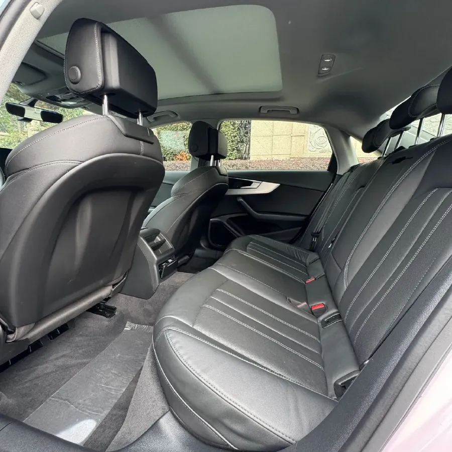 2020 Audi A4L 2.0T 190HP L4 7DCT,autocango,china used car exporter,china ev exporter,chinese used car exporter,chinese used ev exporter