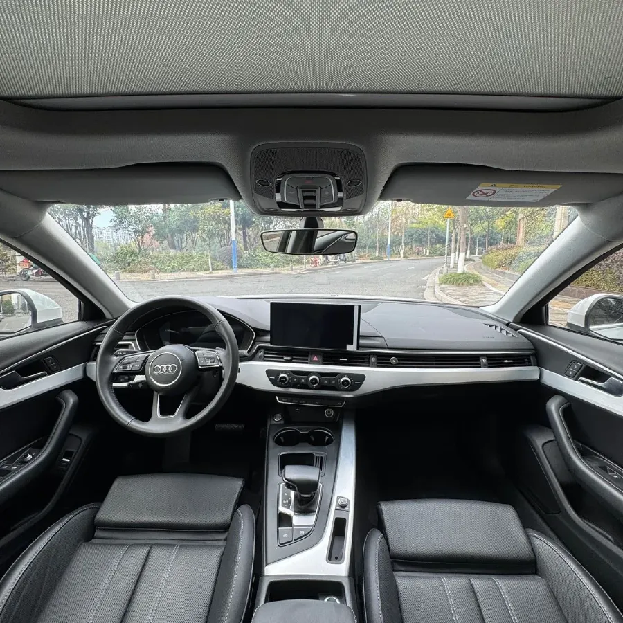 2020 Audi A4L 2.0T 190HP L4 7DCT,autocango,china used car exporter,china ev exporter,chinese used car exporter,chinese used ev exporter