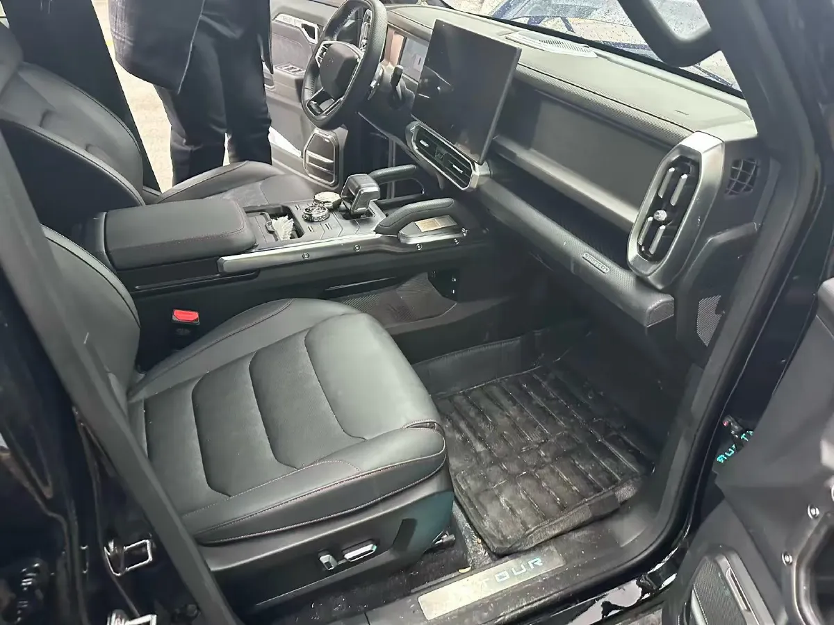 2025 Jetour Traveller 2.0T 254HP L4 7DCT,autocango,china used car exporter,china ev exporter,chinese used car exporter,chinese used ev exporter