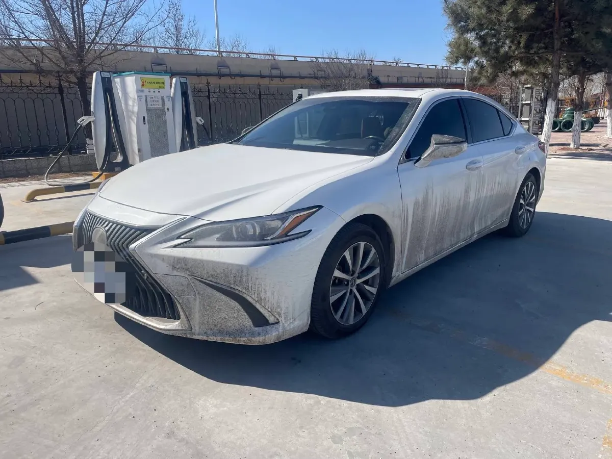 2018 Lexus ES 2.0L 167HP L4 6AT,autocango,china used car exporter,china ev exporter,chinese used car exporter,chinese used ev exporter