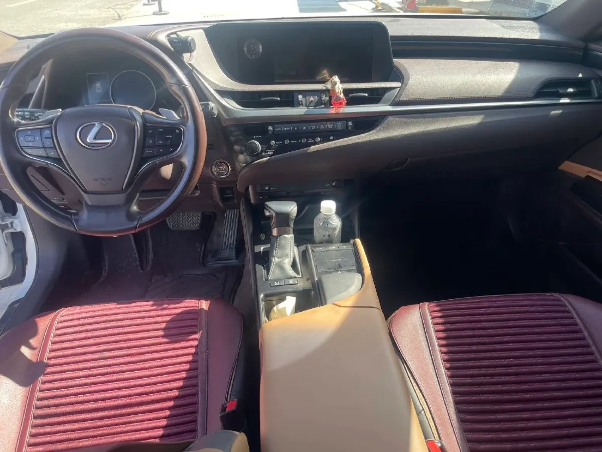 2018 Lexus ES 2.0L 167HP L4 6AT,autocango,china used car exporter,china ev exporter,chinese used car exporter,chinese used ev exporter