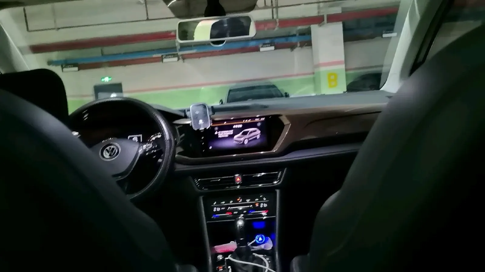 2021 Volkswagen Tharu 1.4T 150HP L4 7DCT,autocango,china used car exporter,china ev exporter,chinese used car exporter,chinese used ev exporter