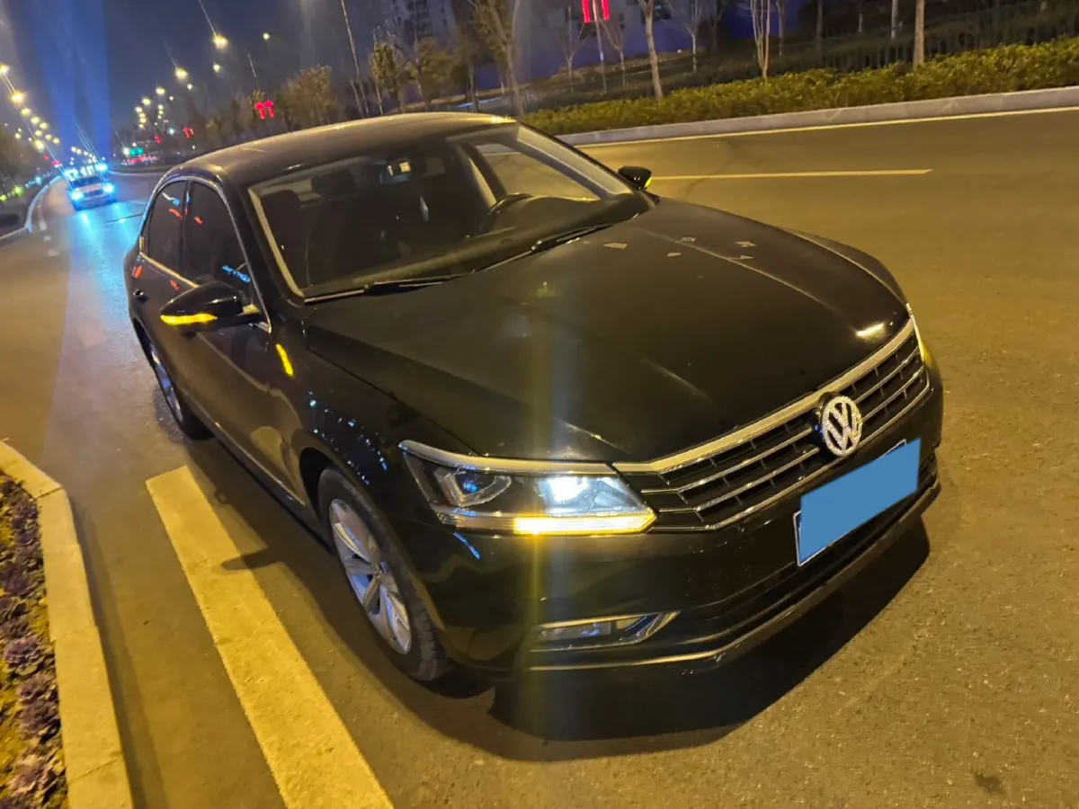 2017 Volkswagen Passat 1.8T 180HP L4 7DCT,autocango,china used car exporter,china ev exporter,chinese used car exporter,chinese used ev exporter
