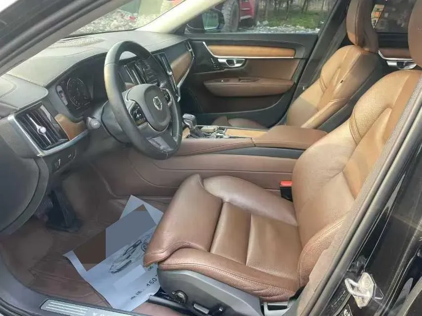 2020 Volvo S90 2.0T 254HP L4 8AT,autocango,china used car exporter,china ev exporter,chinese used car exporter,chinese used ev exporter